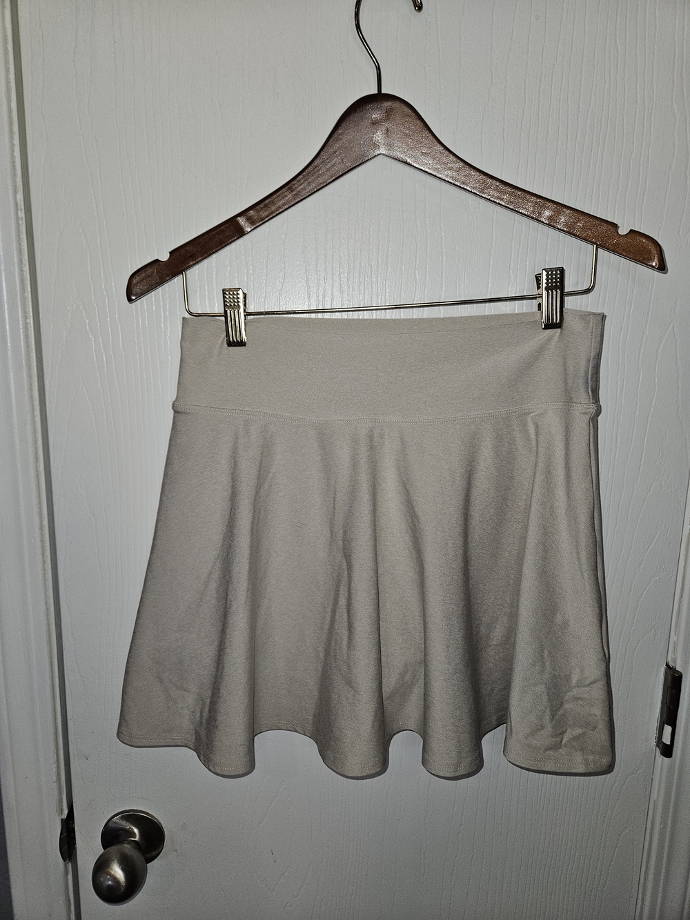 Old Navy Cream Active Go-Dry  Skort